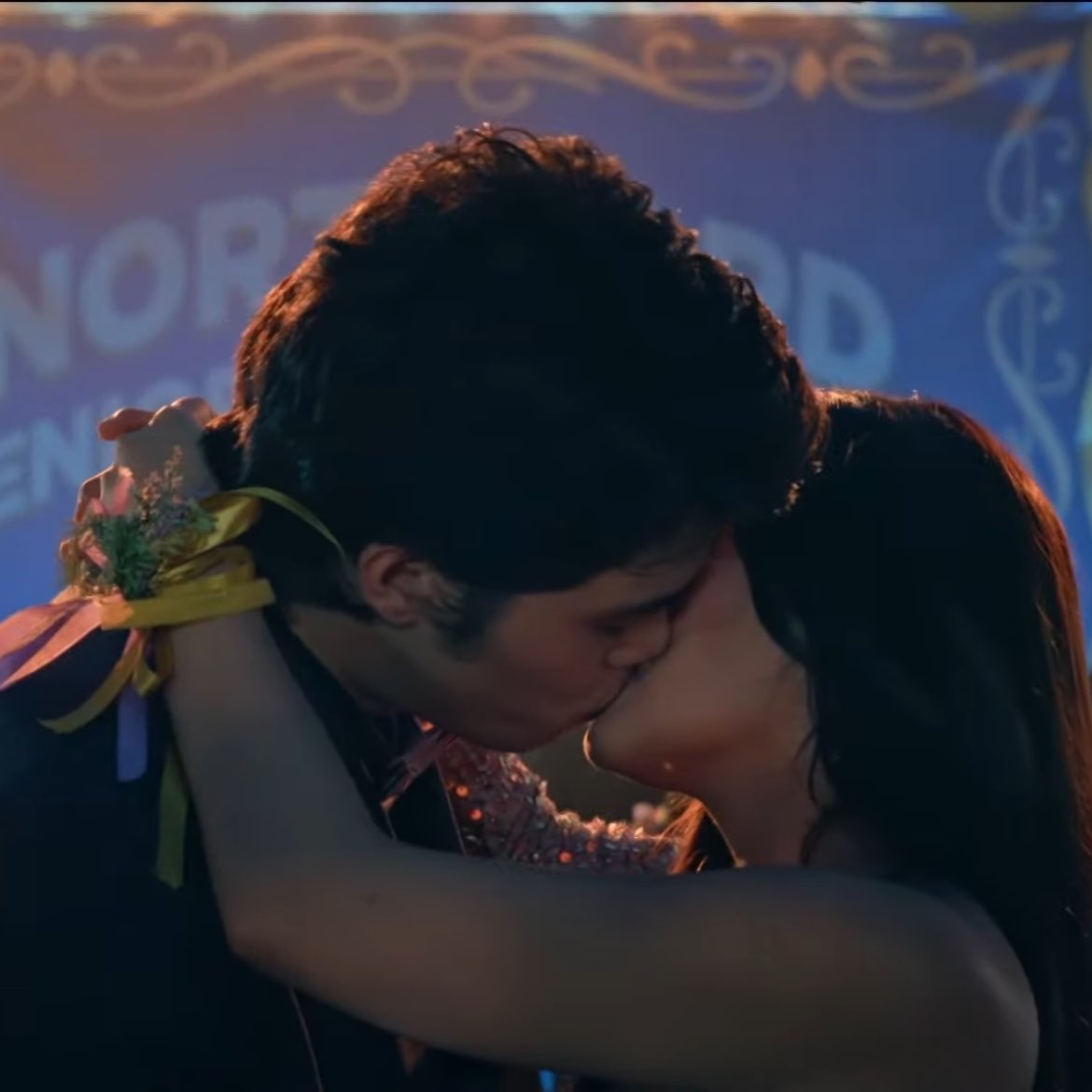 HighStreetOfc's tweet photo. Ito rin pinaka masayang araw namin?!!!?!!!!! 

 #SHLove https://t.co/PW5xY87Il5