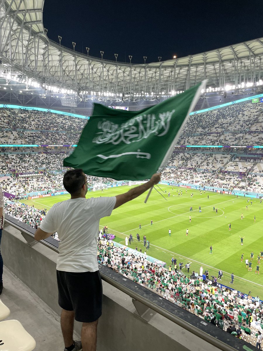 BuzaidAli's tweet photo. @SaudiNTFans ومن ينسى كاس العالم 🥺 https://t.co/GIEl0XJrD9