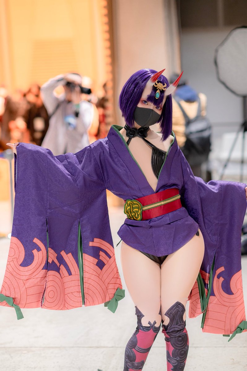 mocchirimaikaF's tweet photo. ※Cosplay/FGO
※黒マスク有り

大晦日のとなコスで撮影して頂きました🫶
撮影ありがとうございました🌸

撮影：@ks07_cos 様
#となコス2023 #Amefuri_Cos https://t.co/qenBD3G6os