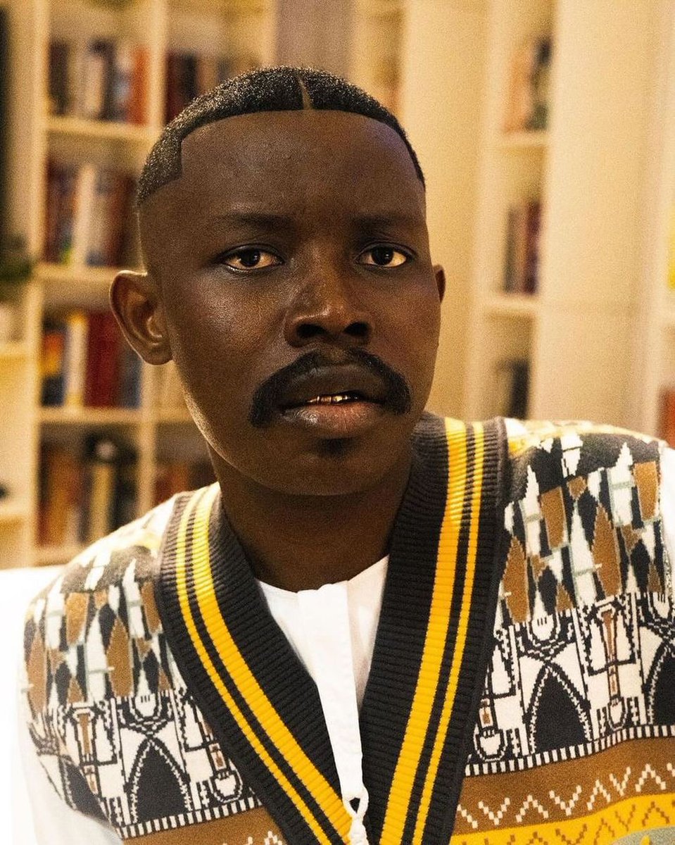bouncenetworks's tweet photo. Boyyyyyyy Director🔥 feeling his new look?
#tgomori #afrobeats #boydirector https://t.co/GiT3yvJAZU