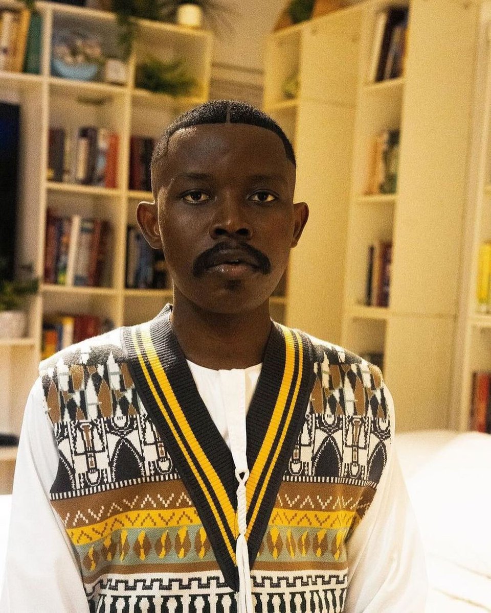 bouncenetworks's tweet photo. Boyyyyyyy Director🔥 feeling his new look?
#tgomori #afrobeats #boydirector https://t.co/GiT3yvJAZU