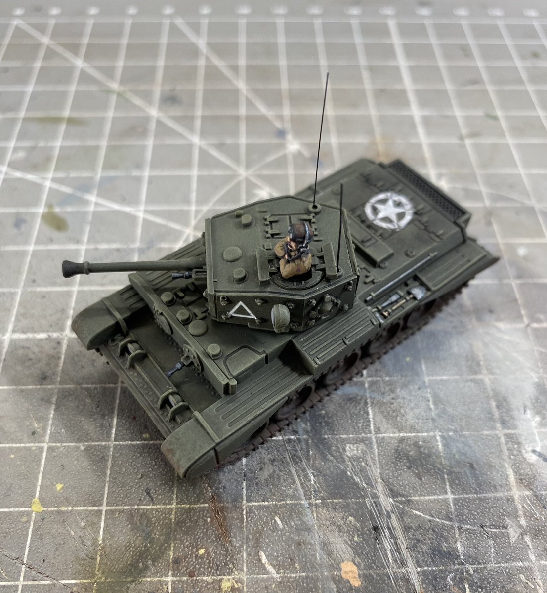 Paul3216716's tweet image. A Flames of War 15mm scale (1/100) Cromwell tank to test out how I want to do British tank green. I think I’m happy with the shade so I’d better do the rest! #flamesofwar #15mm