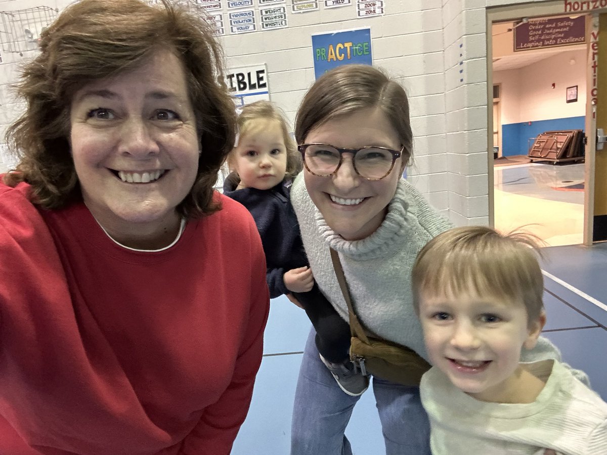 cindirparker's tweet photo. When one of your favorite kindergartners at Wahl- Coates Elem (Greenville,NC) brings HER sweet boy to @Yates_Mill kindergarten visitation! #soexciting #imnotold #secondgenerationโค๏ธ
@ReneAlfordAP @YMESPTA https://t.co/t68h7nblY6