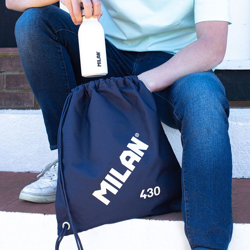 LibPinocho's tweet photo. ⚠️ ¡Próxima novedad! ⚠️ Si las tote bag de Milán os encantaron, ¡estamos seguras de que estos sacos de tela también os encantarán! ¡No dudéis en reservar el que más os guste! https://t.co/n6E2HtYMtV