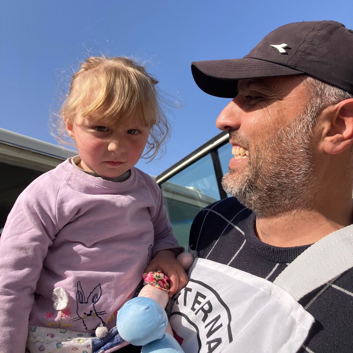 Mobile International Surgical Teams tweet media