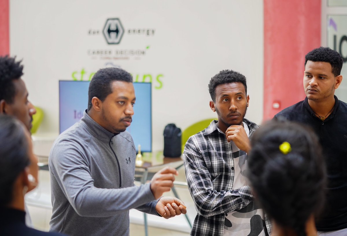 Evolving Knowledge into Skill: #IdeasMart at #IdeaSquare on Education's influence on workforce capability. <a href="/DanEnergyET/">dan</a>