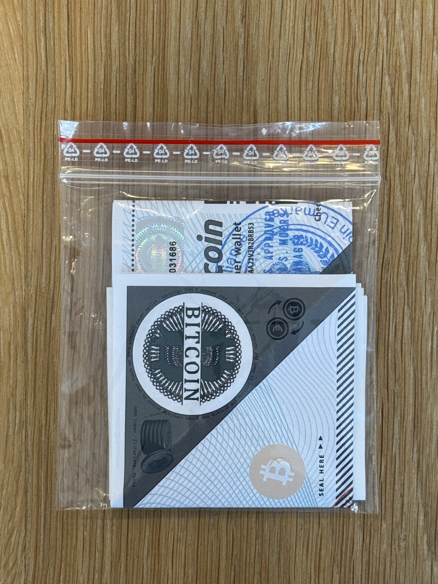 ⚠️ Scam Alert ⚠️ These baggies containing a fake Bitcoin paper wallet and a  fake ATM receipt are randomly found all over Vienna. (Dishonest) finders  trying to redeem the coins are being