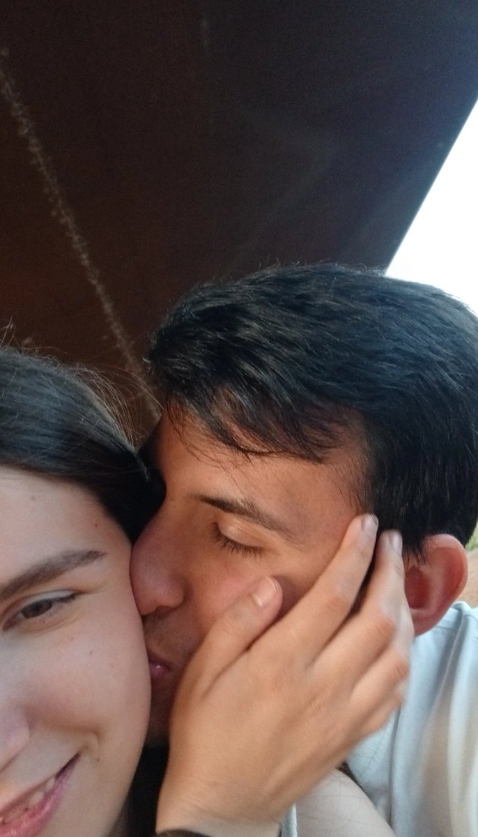 lucía 🦋 tweet media
