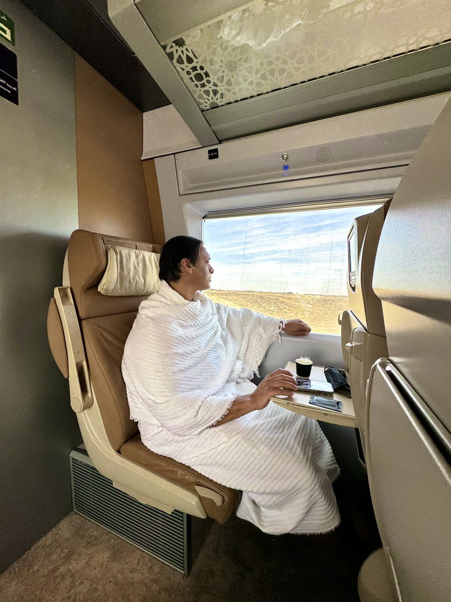shoaib100mph's tweet photo. Ready for the Holy journey to Makkah Mukarrama. May Allah accept my Umrah. https://t.co/wDCn3suiIf