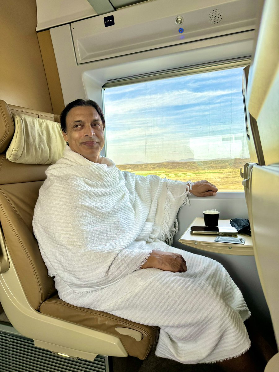 shoaib100mph's tweet photo. Ready for the Holy journey to Makkah Mukarrama. May Allah accept my Umrah. https://t.co/wDCn3suiIf