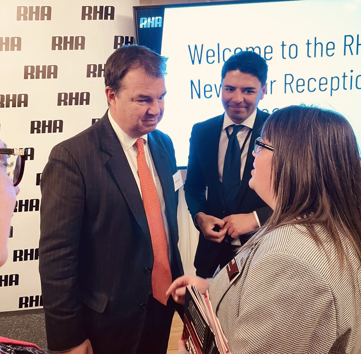 Great to join the #RoadHaulage Association and welcome 100s of the key players in freight and road haulage to the <a href="/HouseofCommons/">UK House of Commons</a> yesterday. 

Good to meet, listen, and support an industry that is vital to the national interest 🚛