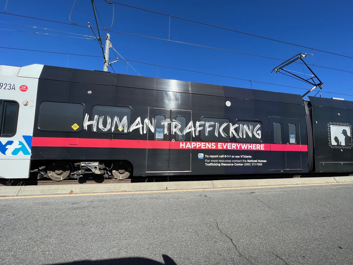 VTA's tweet photo. Today is Nat'l #HumanTraffickingAwarenessDay. #WearBlue to raise awareness. We can make a difference & advocate for a world free from trafficking. Use the #VTAlerts app to report suspected trafficking or call 911. #HelloVTA #HumanTraffickingHappensEverywhere #EndHumanTrafficking https://t.co/Xh5qi43Vtt