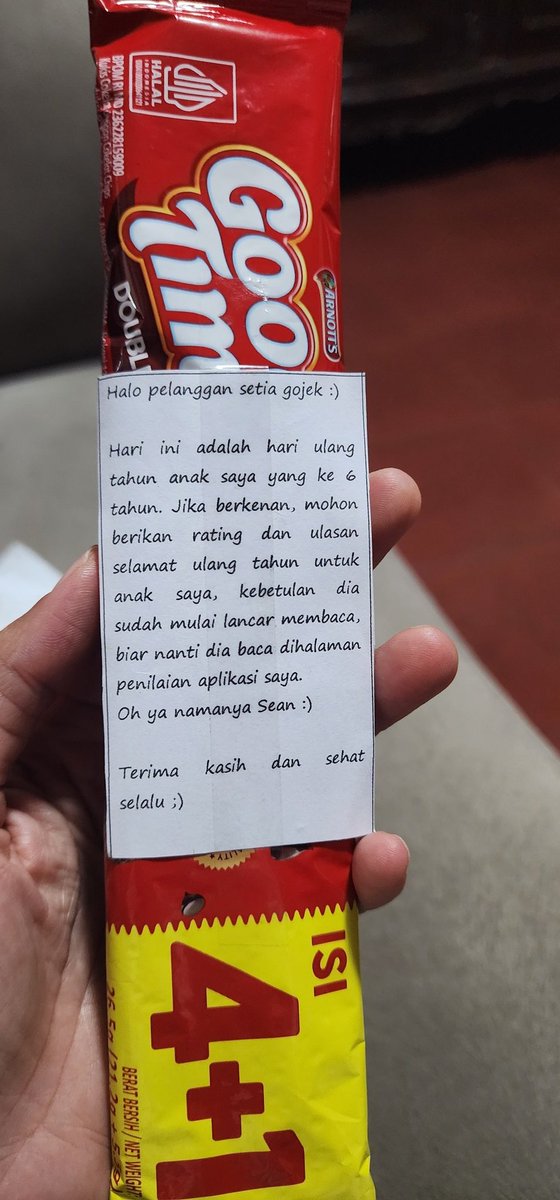 noichil's tweet photo. Tadi sore gosend eblek baru dari RS. Trus abang gojeknya ngasih ini...

Selamat ulang tahun, Sean. 
Semoga selalu sehat dan bahagia, makin lancar membaca dan membuka petualangan hingga ke seluruh penjuru dunia 🥹❤️ https://t.co/yzavSRuaKz