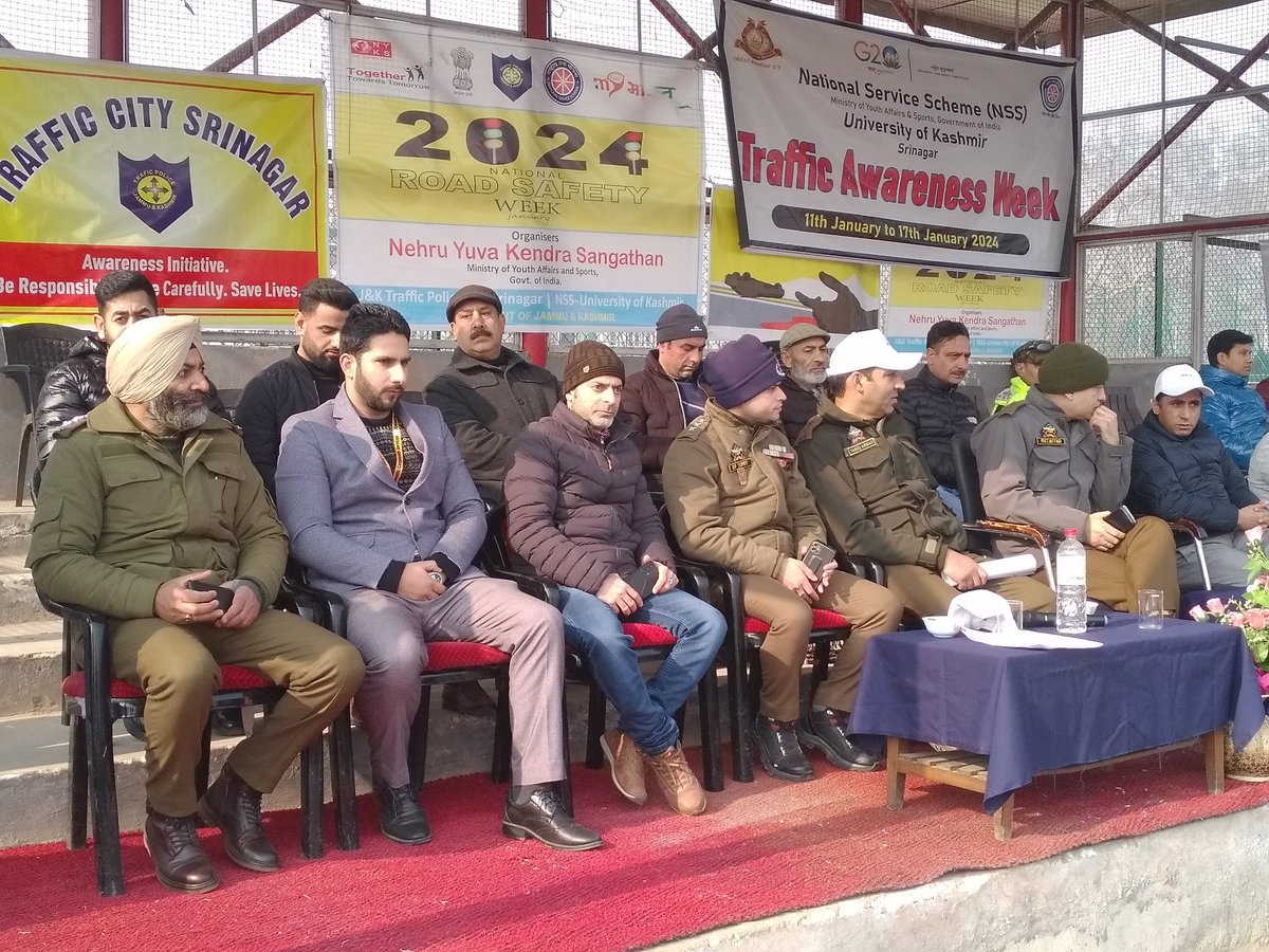 Shahim_Nisar's tweet photo. Today at Polo view srinagar, Inaugural
ceremony of Road Safety week 2024 organized by @Knovatic_found along  officials of @SrinagarPolice, Ssp trafic city sgr, Sp traffic city sgr, Dy.Sp traffic city sgr, R.t.o Kmr and A.r.t.o kmr in collaboration with @nyksindia https://t.co/mFliib1bfm