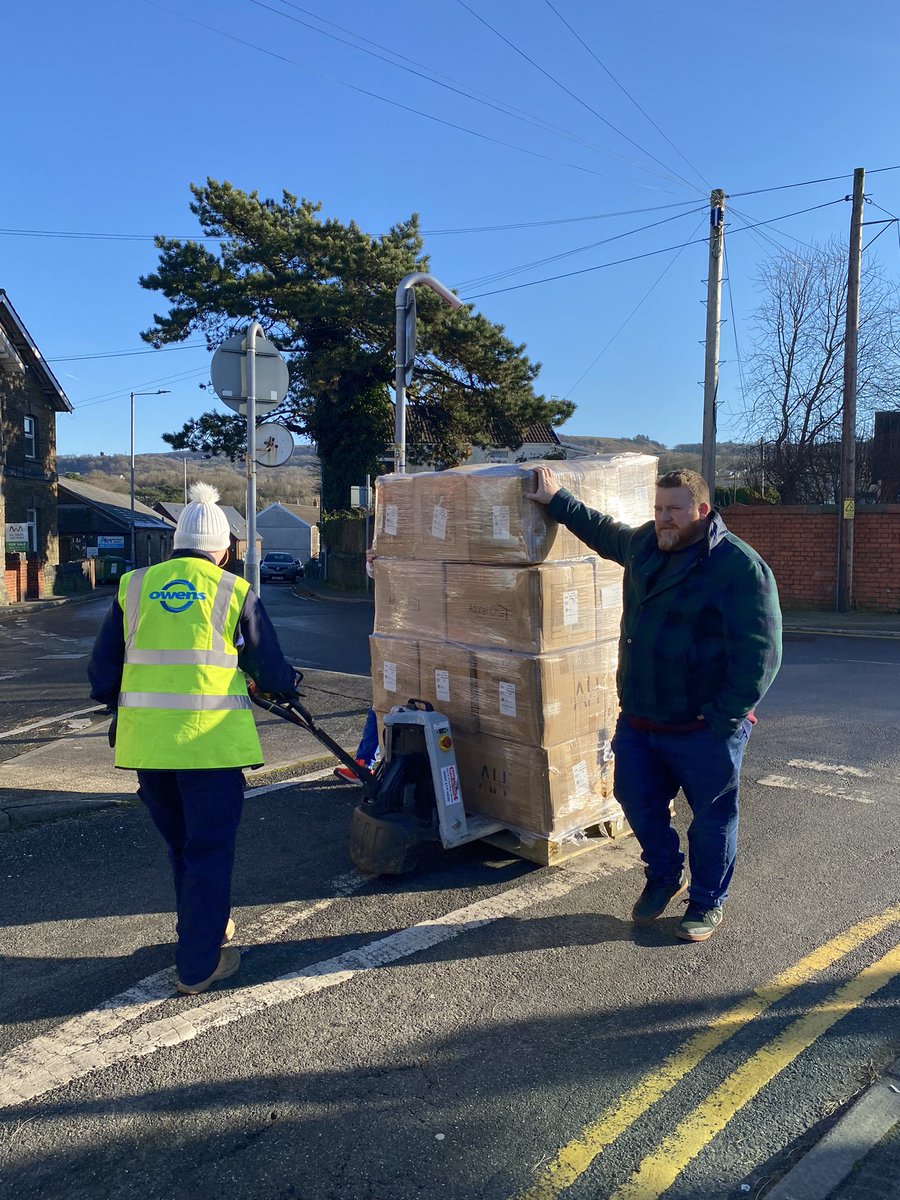 YMCANeath's tweet photo. We would like to say a big thank you to the #CommunityMattersFund - #NationalGrid, with your help and support we can provide our members with a ‘warm pack’ 🧤 🧦
Rising costs are causing concern about staying warm this winter, these warm packs will be a great help.
#YMCA https://t.co/OT5988A2Si