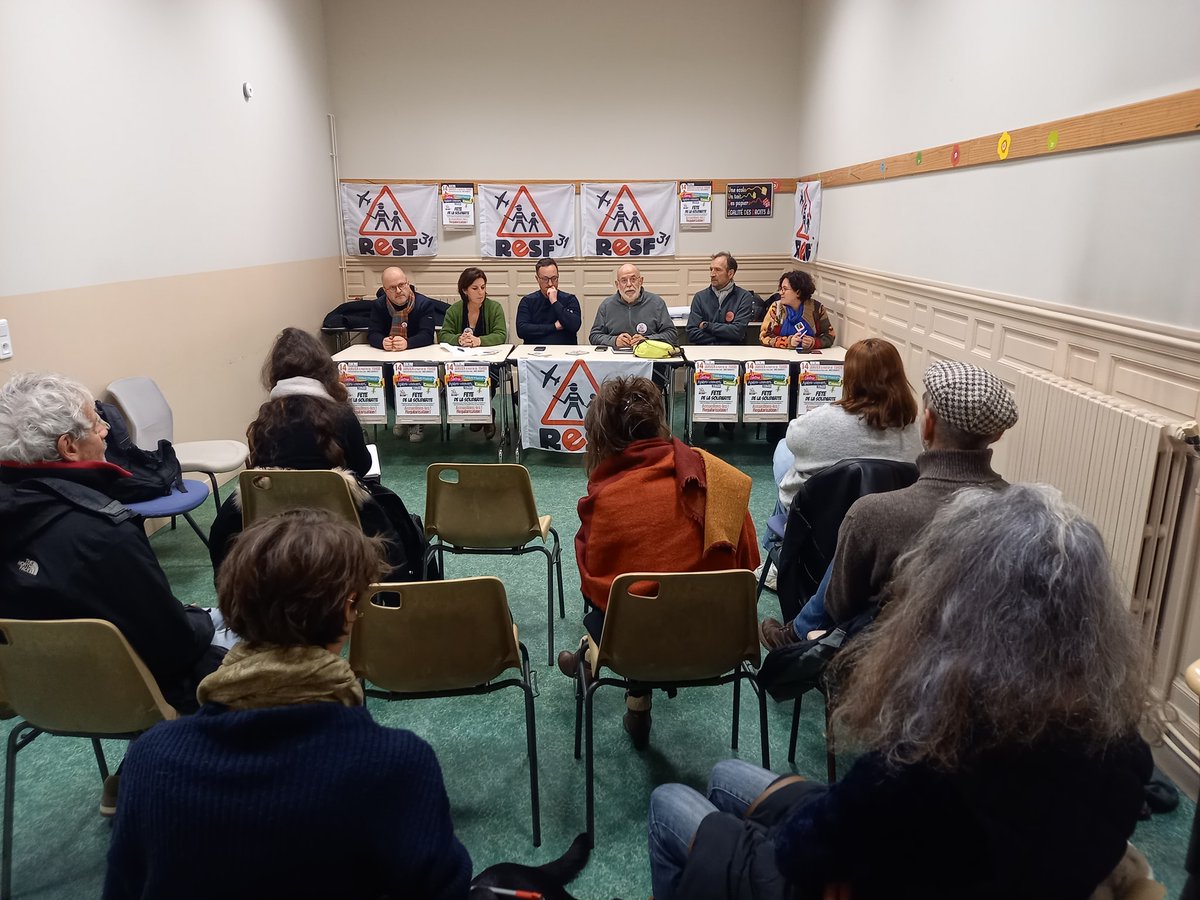 F_Desouche's tweet photo. « Accueillons-les ! Régulations ! » : RESF 31 lance une campagne dans une quinzaine d’écoles et de collèges de Haute-Garonne pour la régularisation de migrants clandestins
https://t.co/VvO3tAYHaV https://t.co/EYsXlnuRZB