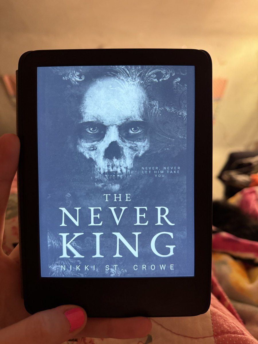 MaddBookReviews's tweet photo. Already finished Book 2 last night!
Dark romance Peter Pan? Sign me up!✍️

Overall: 5/5 ✨
Spicy: 5/5 🔥🌶️
#TheNeverKing #DarkRomance #NikkiCrowe #BooksOfX #2024Books https://t.co/FzcNhuHucH
