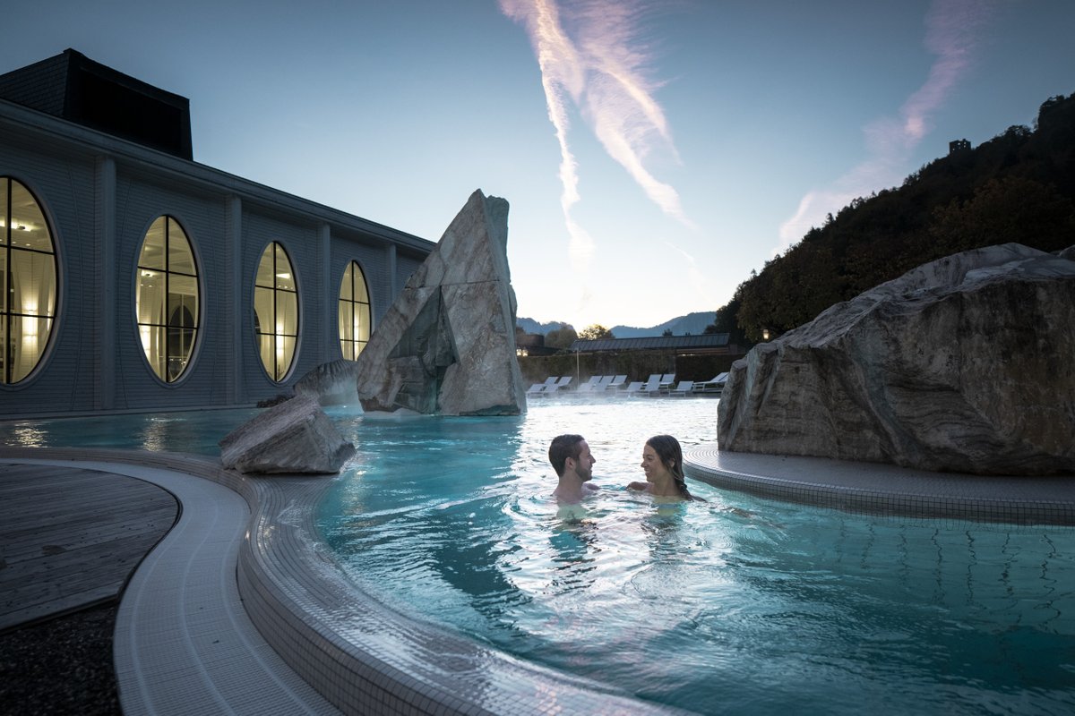 Switzerland's eight best wellness destinations are the perfect places to relax and forget the stresses of everyday life. 🧘🇨🇭 myswitzerland.com/en-ch/accommod…