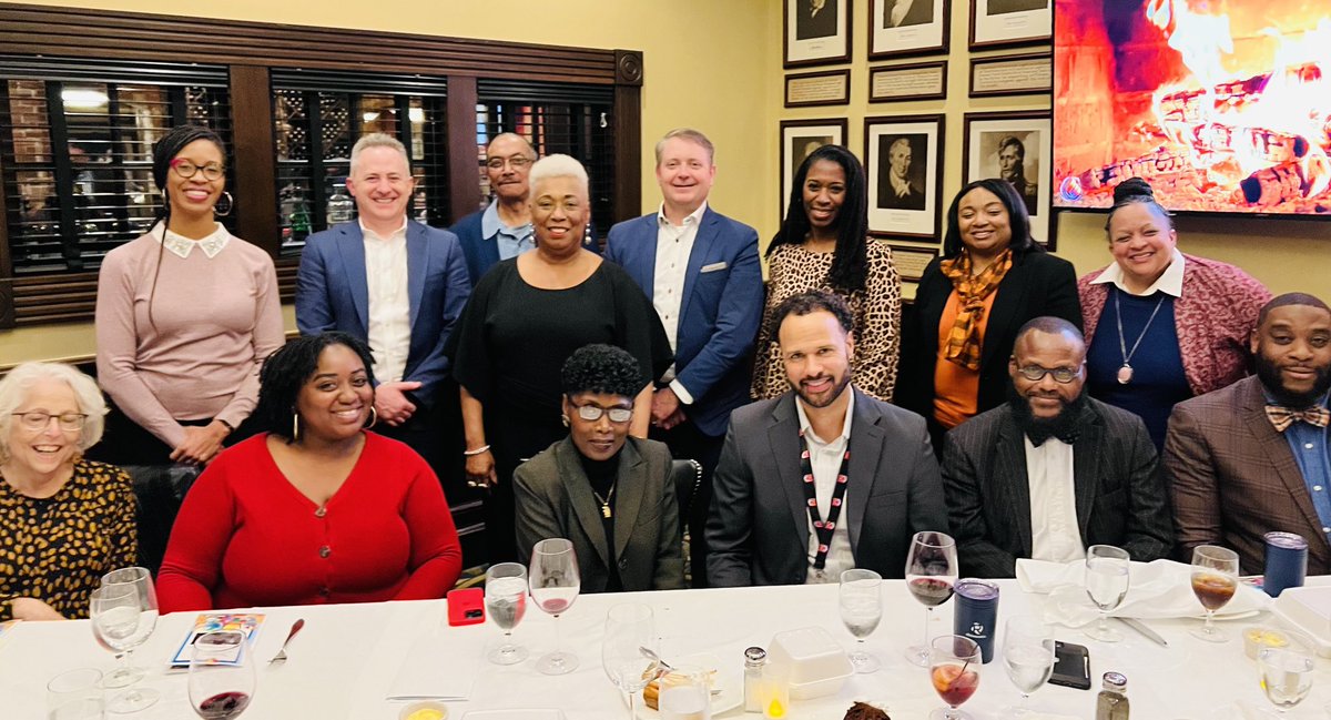 JasonKamras's tweet photo. 7th District principals! #LeadWithLove ⁦@RPS_Schools⁩ ⁦@ChimborazoES⁩ ⁦@bellevue_es ⁦@thewoodvilleway⁩ ⁦@CourtFairfield⁩ ⁦@ahswildcatpride⁩ https://t.co/i9ao3alVCI