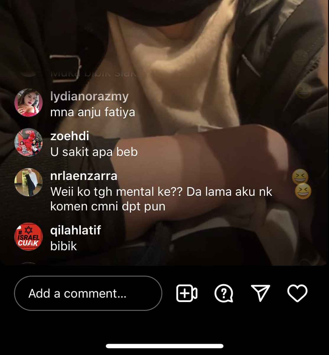 adlinakml's tweet photo. and then yall wonder why fathia tiba2 like that. semua bodoh tak pakai otak💀 https://t.co/VX6fS8Peh4