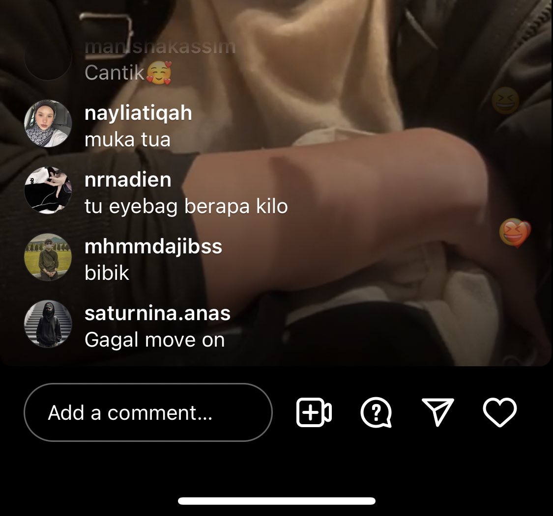 adlinakml's tweet photo. and then yall wonder why fathia tiba2 like that. semua bodoh tak pakai otak💀 https://t.co/VX6fS8Peh4
