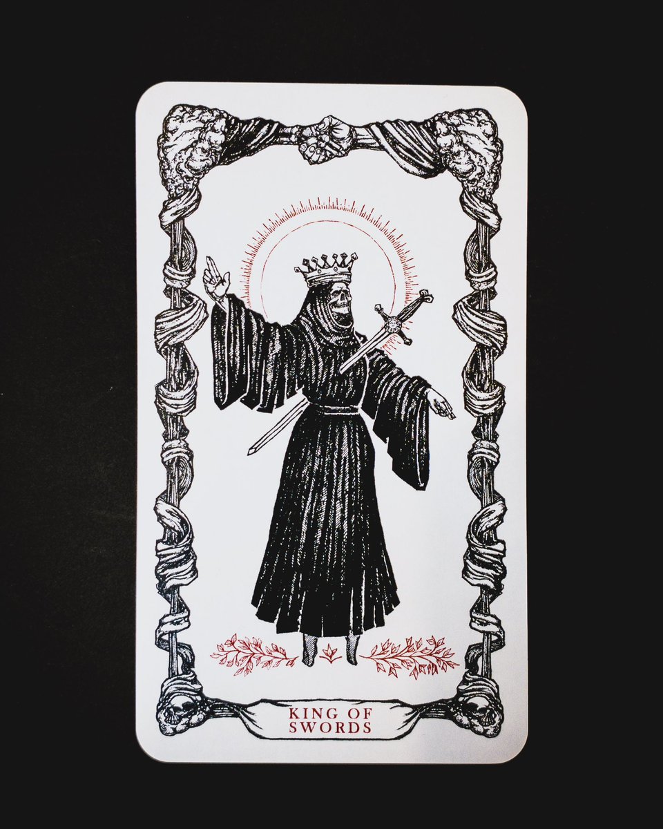 The King of Swords from my Flux Arcana Tarot deck! Only a few copies of my tarot deck are still available at the shop link in my bio, while supplies last. Thank you all for your support, I could have never done any of this without you!!