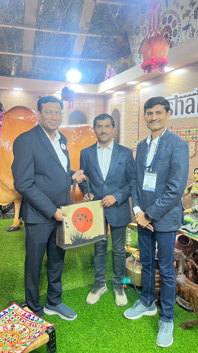 RadheDairy's tweet photo. Embark on a flavorful journey through tradition at GPBS 2024, Rajkot! Elevate your dining experience with Us. Join us for an unforgettable taste adventure!
.
.
.
Here, the glimpse of Day 3 unfolds!
.
.
#PremiumGhee #tastydishes #pureghee #exhibition2024 #vastughee #rajkot https://t.co/SMT2LfC96p