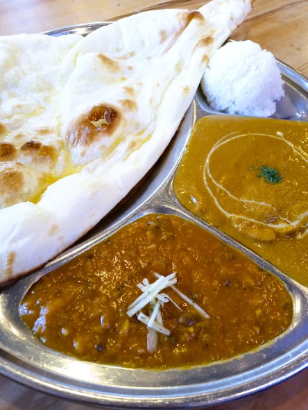 padawanrogueone's tweet photo. 徹底的に自分の世界に入り込もう。
広く浅くより、狭くて深い ”カレー道"
深々と、出会えたことに感謝します。
#Mayaa https://t.co/jutATwTiXz