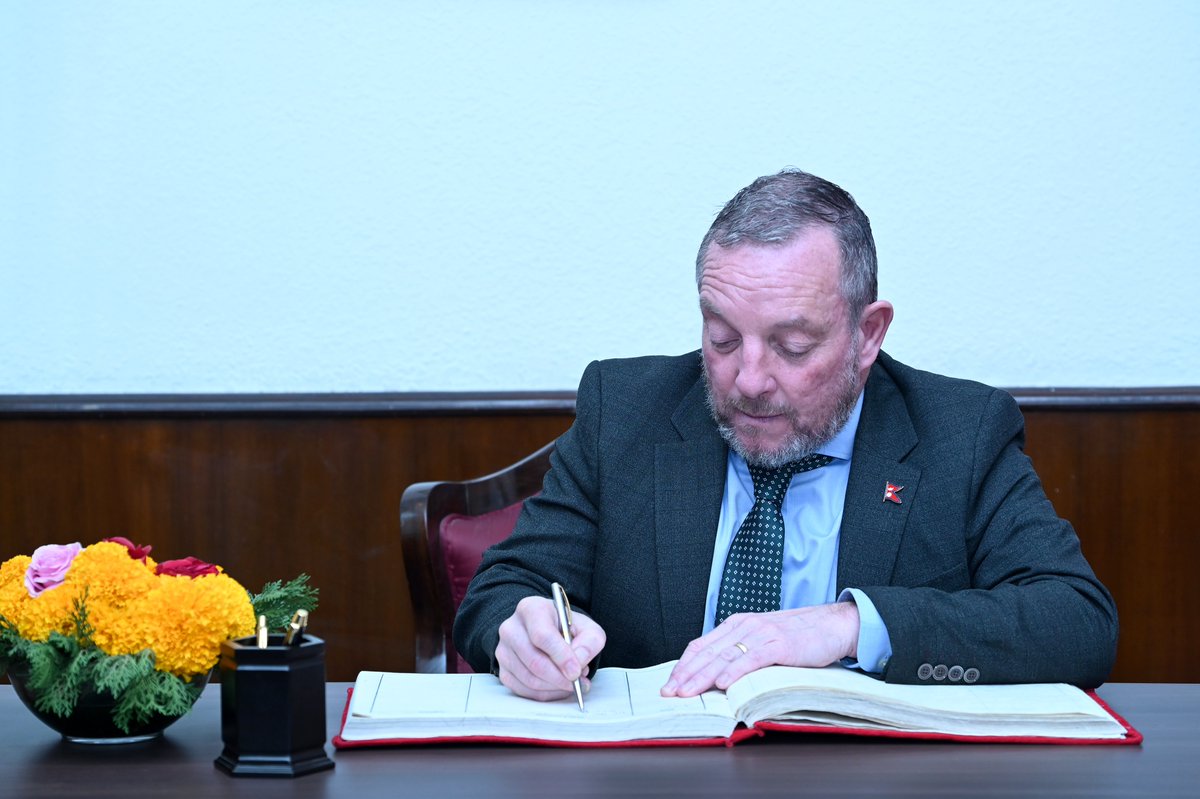 This week, the Cathaoirleach of Seanad Éireann, Senator Jerry Buttimer, led a parliamentary delegation to the Republic of Nepal. The Cathaoirleach met with the Speaker of the House of Representatives of the Republic of Nepal, the Rt. Hon. Mr. Dev Raj Ghimire. 🇮🇪🇳🇵#SeeForYourself