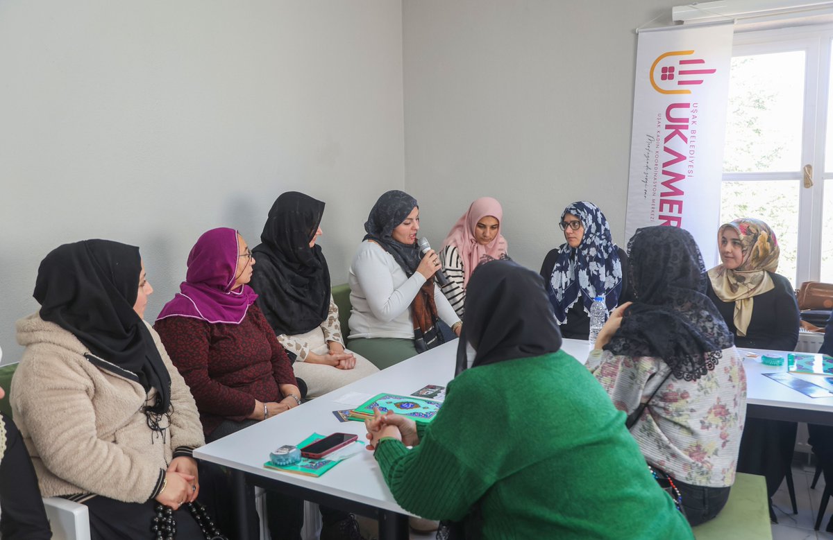 UkamerUsak's tweet photo. Program sonunda ayrıca J.Asb.Üçvs. Ebru Turgut kadınlarımıza KADES uygulaması hakkında bilgilendirme toplantısı gerçekleştirdi. https://t.co/wo0PgFqXDq