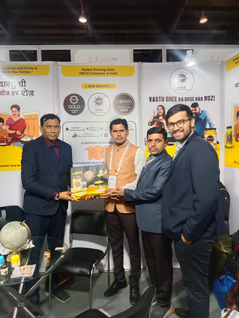 RadheDairy's tweet photo. Explore the culinary heritage at Indus Food 2024, Greater Noida! Elevate your dining experience with our authentic Taste. Join us for a flavorful journey
.
.
.
Here, the glimpse of Day 3 unfolds!
.
.
#PremiumGhee #tastydishes #pureghee #exhibition2024 #vastughee #GreaterNoida https://t.co/kYlvq2qlDa