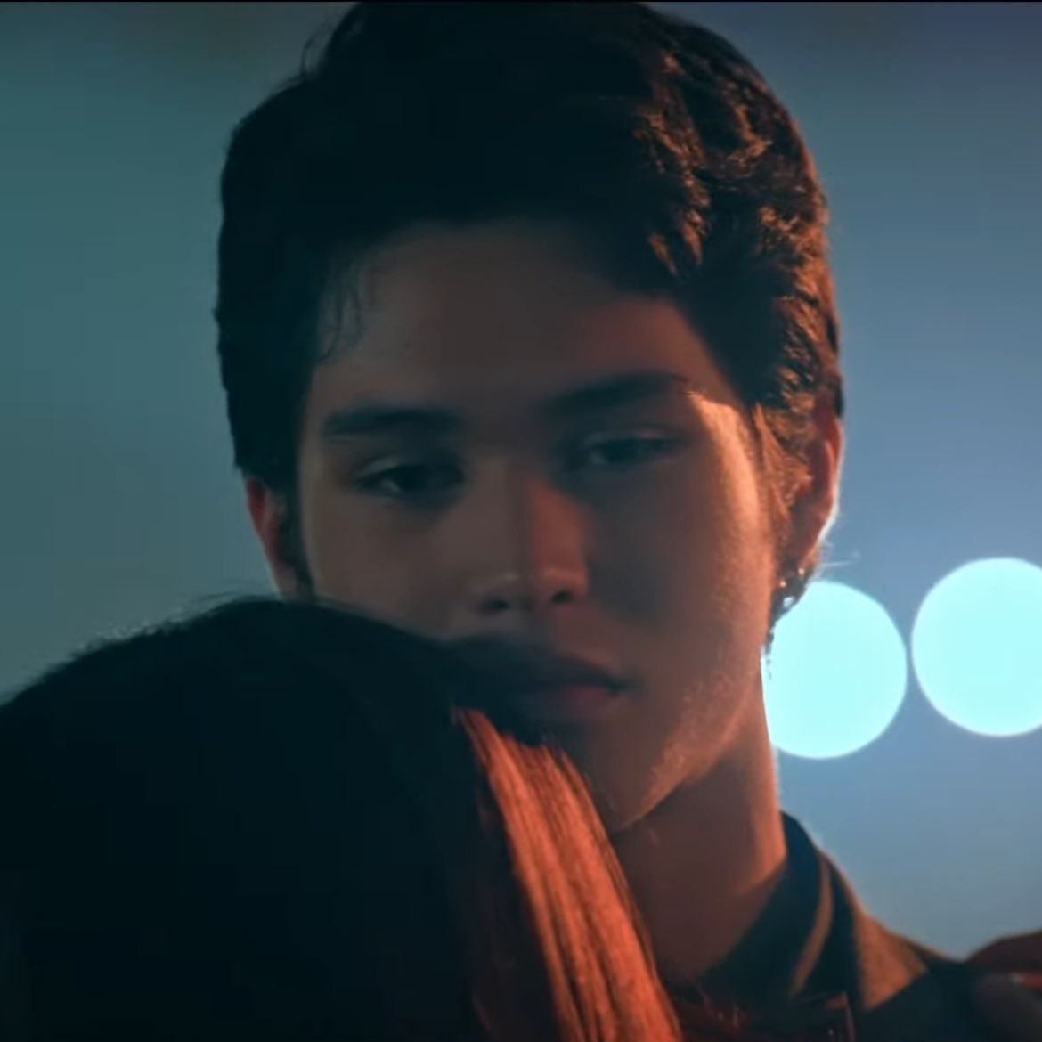itsmekimmygirl's tweet photo. Grabeng pagmamahal ni Kyle kay Blyth. Este ni Obet pala kay sky mahal na mahal kita grabe napaka sincere nung sinabe nya yung line na yun 

KYLEDREA 1stONSCREEN KISSED https://t.co/ao02oJxwKa