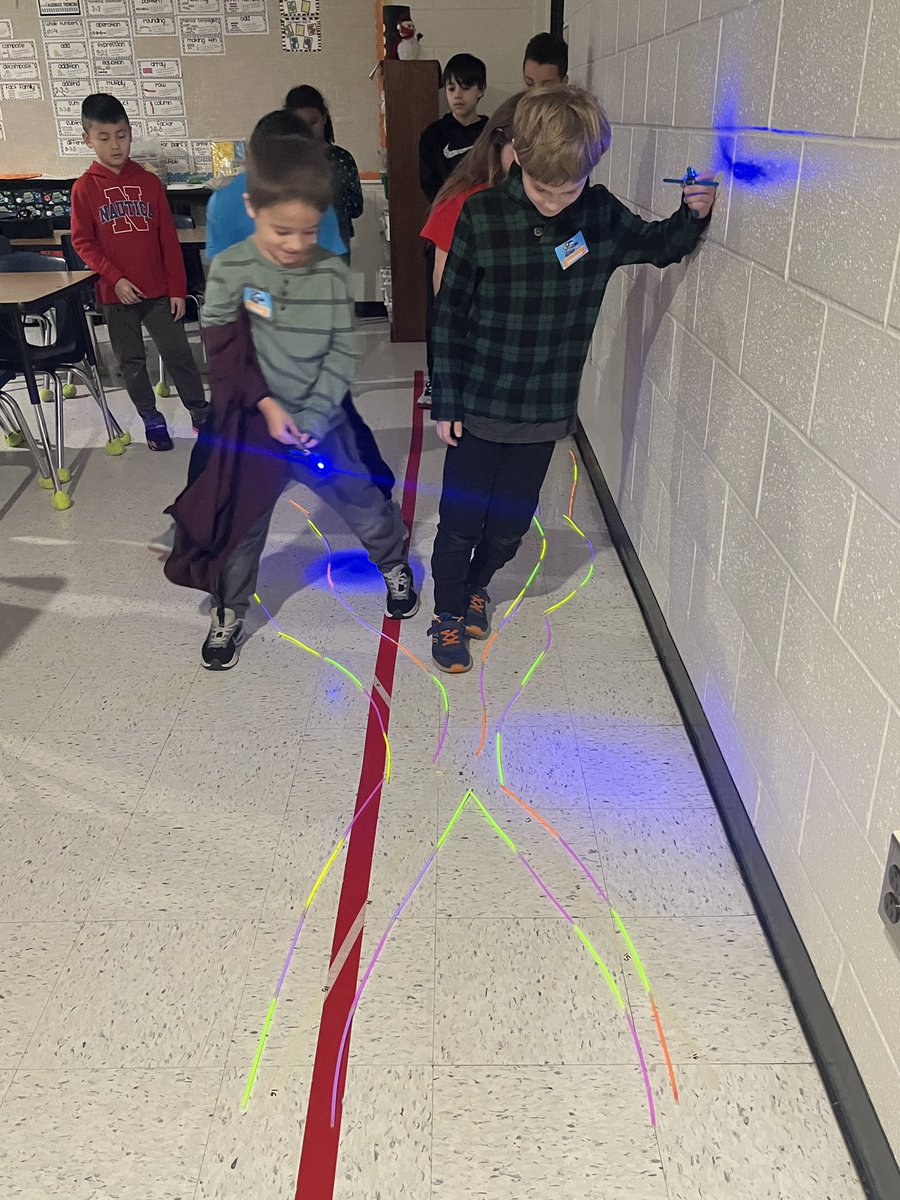 lmlougheed's tweet photo. @Hasty_Huskies #Crazy8s Math Club “Light the Runway” activity. Measuring out by 8s, odds/evens, factors! @MRegan0123 @Beth_Coryell @JanetMarotte777 @Rmorrison_hasty https://t.co/4kjCjYjcmB