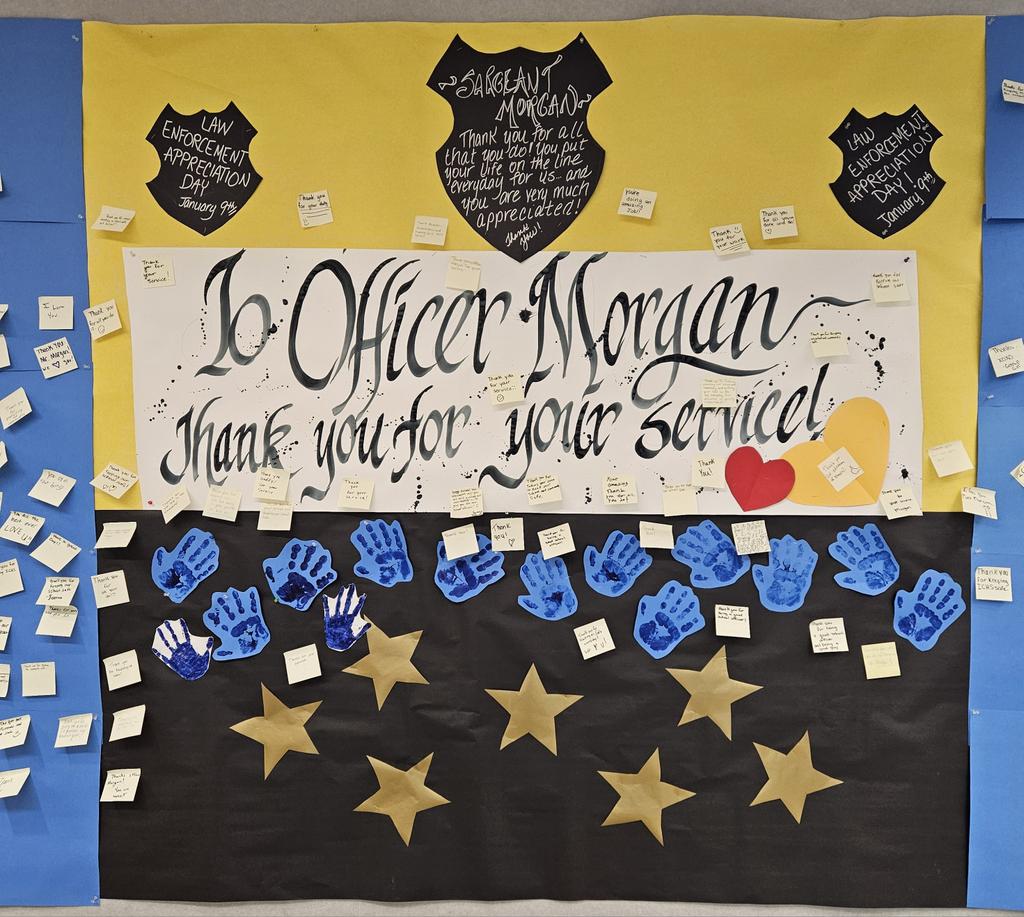 iclsd_tc's tweet photo. ICHS Students recognized our SRO Deputy Matt Morgan of the Jefferson County Sheriff's Department for his service. Thanks Deputy Morgan! https://t.co/7r8ABgdBFP
