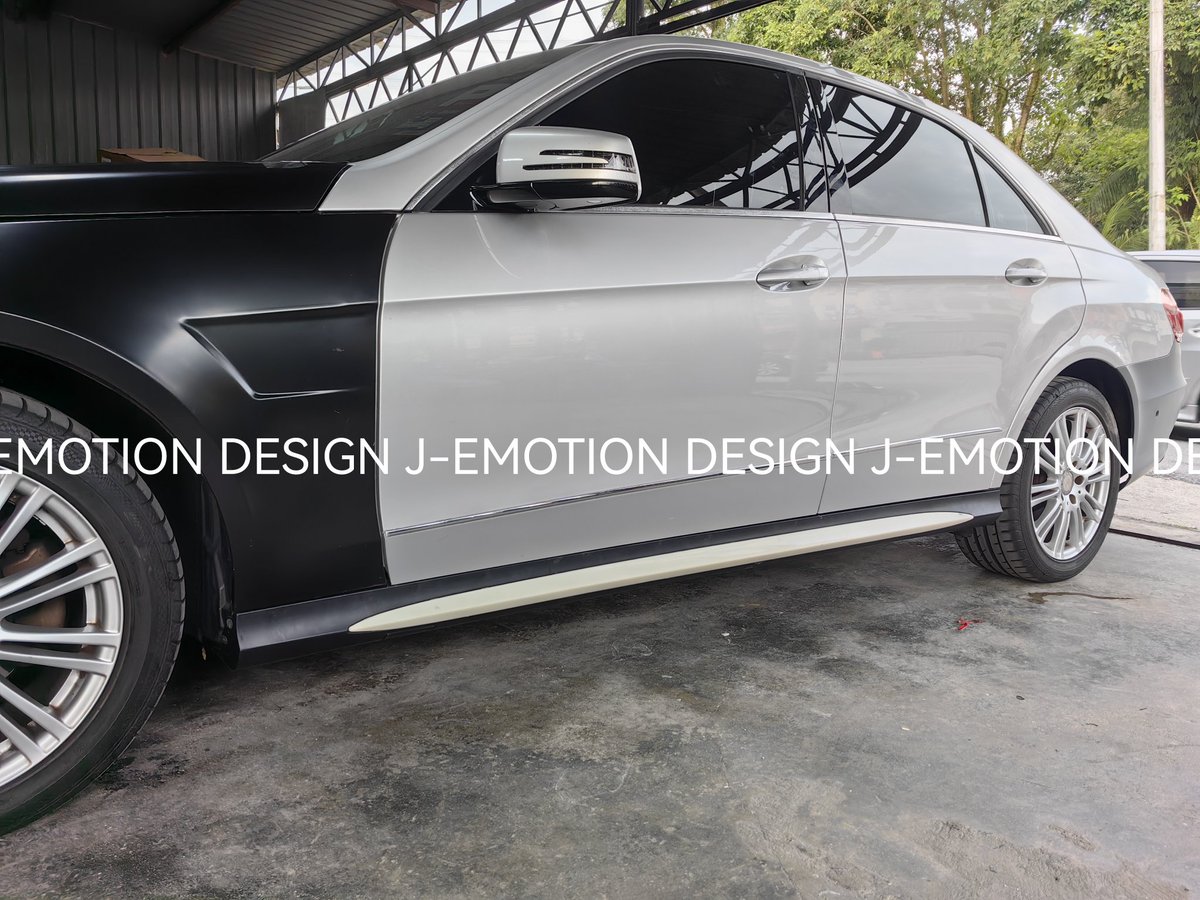 SimonChen9738's tweet photo. MERCEDES BENZ W212 CONVERT TO W213 FACELIFT AMG E63 BODY PARTS AND BODY KIT #simonchen #jemotiondesign #alphard #alphard10 #alphard20 #alphard30 #20vellfire #30vellfire #vellfire #lexuslm #modelista #jebodykit #jedesign #jemotionbodykit #w221 #w223 #w222 #w207 #w212 #w213 https://t.co/f3vbbWxvqU