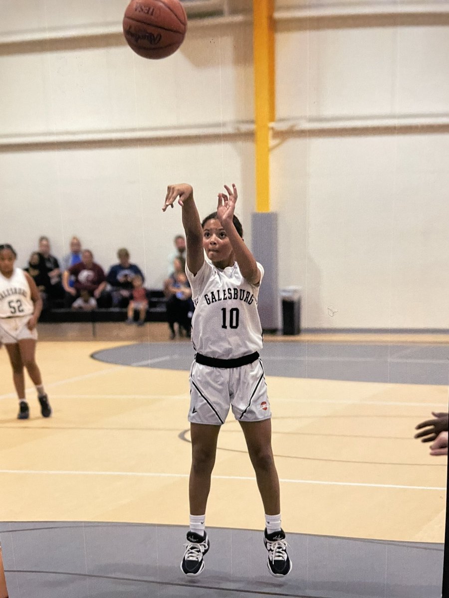 CarterJr07's tweet photo. @JrAllStarBB Zaniyah Carter #2028, She is a very skilled player and plays both sides of the ball. She is a point guard that’s a must see. She lead her team to a 21-2 record! Be on the look out IL https://t.co/CbBJIrw7UV