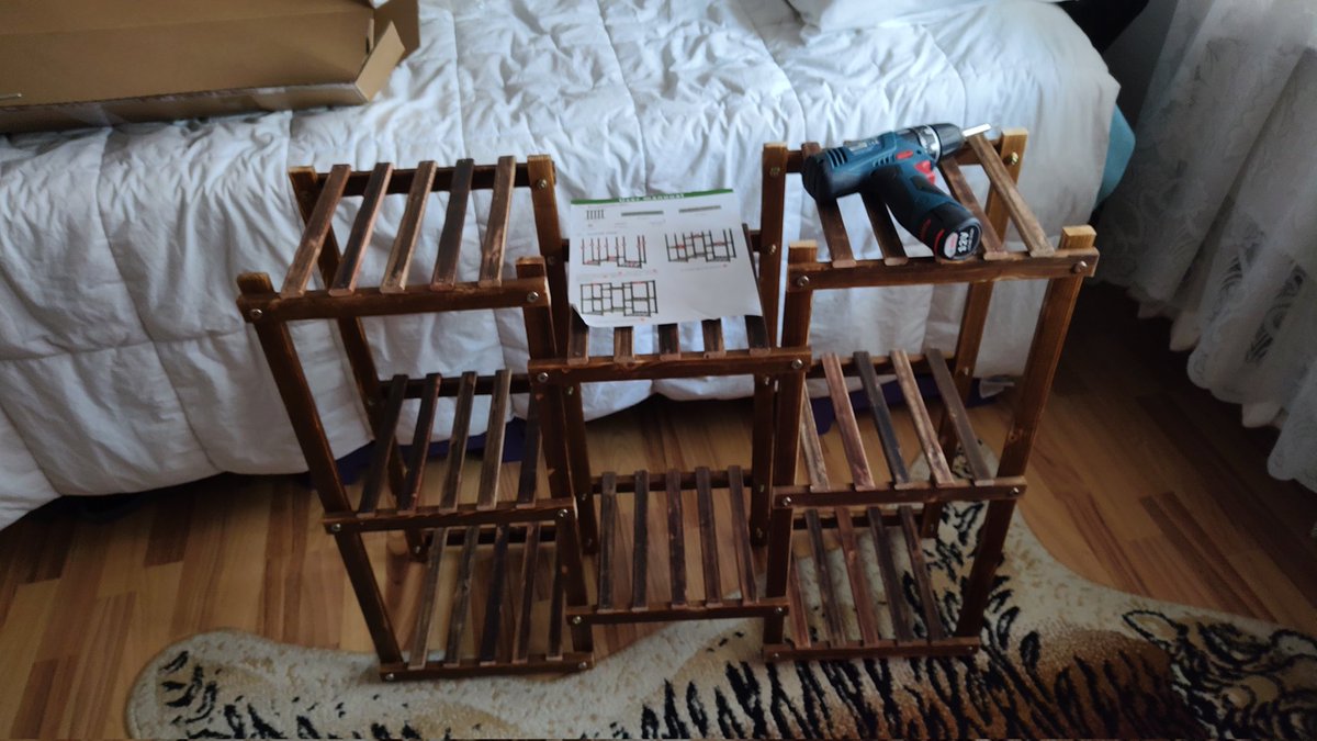 IllyKadrian's tweet photo. I made a thing!

Growing plants is my new hobby! 🌿

What's a new thing YOU started in 2024?

#hobby #DIY #GoGreen #ENVtubers https://t.co/zFbOjv95YY