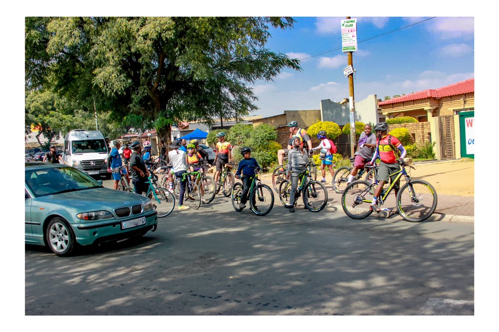 book_ibhoni's tweet photo. We are looking forward to our 6ᵗʰ edition of Tour De Libraries 📚🚴🏿‍♀️

Register below &amp; let’s cycle together to spread LITERACY joy in March 2024. 

https://t.co/nwh8IMI9yn https://t.co/Oub3h1ROZl