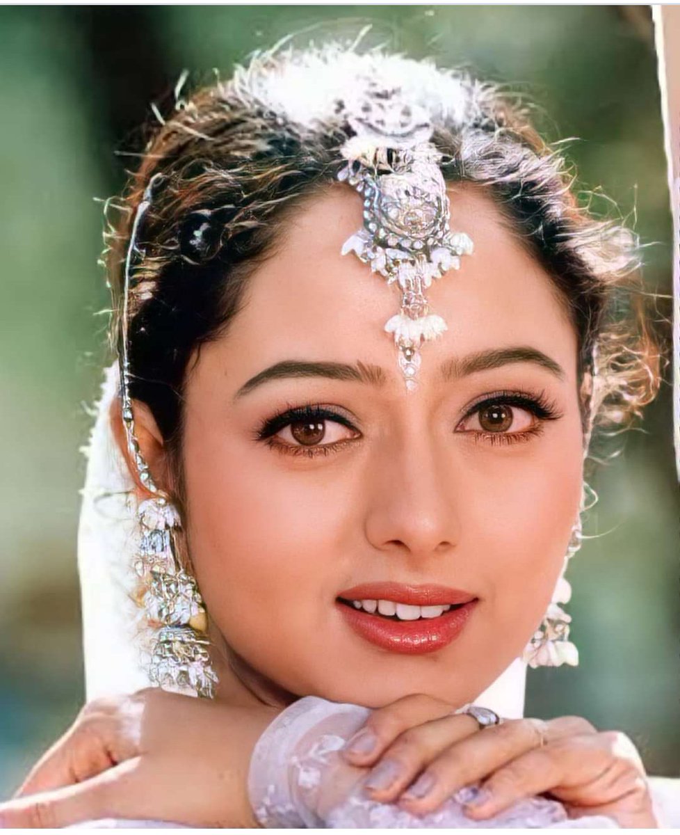 yashpratap50's tweet photo. Best actress of all time
(Soundarya)  
miss you 🥺🥺 https://t.co/XMnJnOB8ol