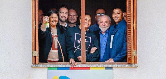 folhacondominio's tweet image. MERCADO IMOBILIÁRIO E CONSTRUTORAS GANHAM COM PMCMV  folhadocondomino.com.br/6m
O programa habitacional Minha Casa, Minha Vida (PMCMV) desempenhou um papel crucial no ... #UnidadesHabitacionais #ProgramaHabitacional #Vendas #HabitaçõesPopulares