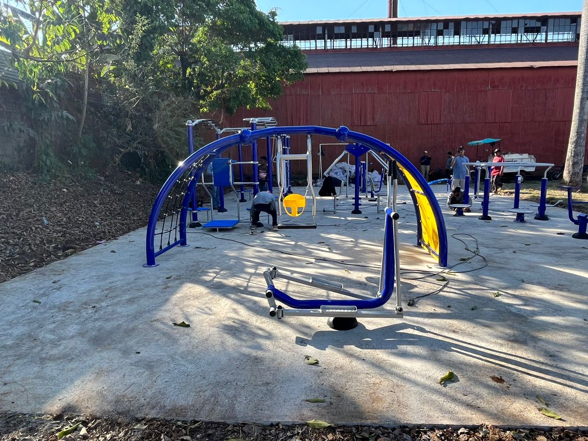 McdGuate's tweet photo. ¡Un nuevo espacio recreativo! El proyecto de gimnasios al aire libre llegó a Coatepeque, Quetzaltenango, para impulsar la actividad física en los vecinos del sector.
#3milAñosRiquezaCulturalGT
#CulturaMotorDesarrolloGT
#CulturaGUATE
#FormarteGT https://t.co/JTF7xsc8xk