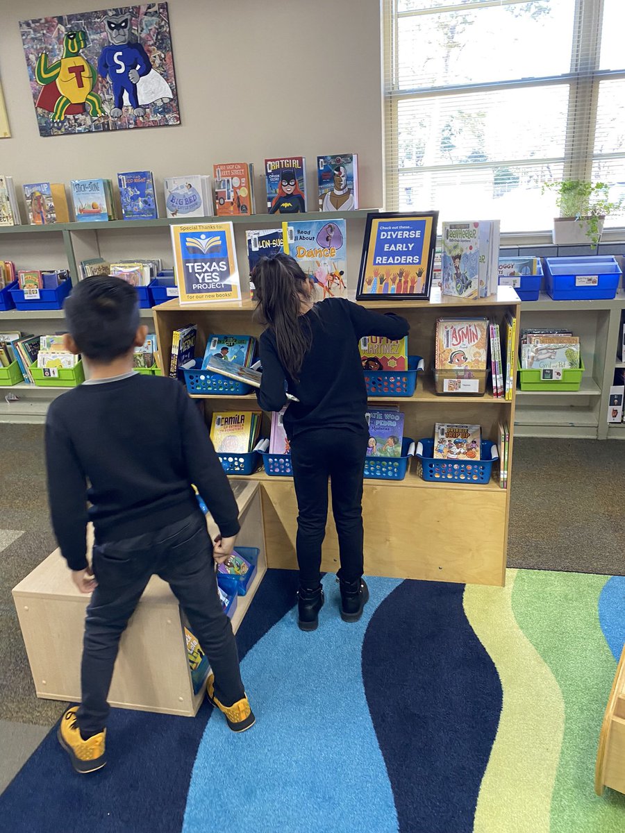 Students are excited to read new diverse early chapter books from our Texas Yes Project grant! <a href="/southdaviselem1/">southdaviselementary</a> @aisdlibsrv #grant #read #NewBooks