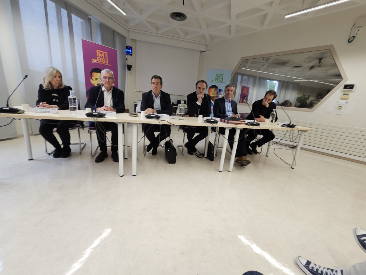 mtpinfos's tweet photo. Ce jeudi 11 janvier 
signature du partenariat entre MBS, l'Ordre des avocats du Barreau de Montpellier et l'Ecole des Avocats Centre Sud https://t.co/CR9BqHeuBP