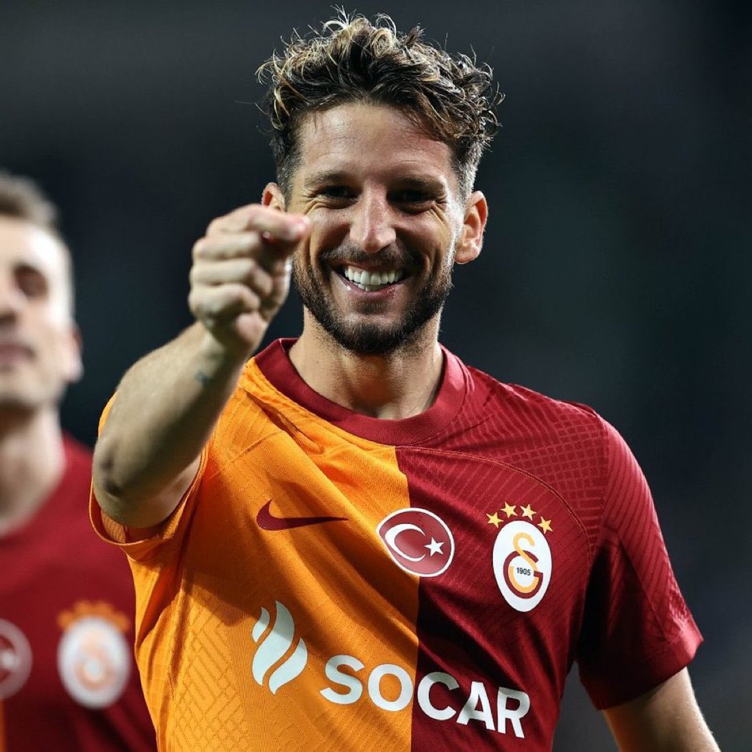 Foot4Football's tweet photo. Hâlâ hoş bi havan var, ne güzel adın
Bir çizik attın gönlüme, kanattın https://t.co/QlurNjfe38