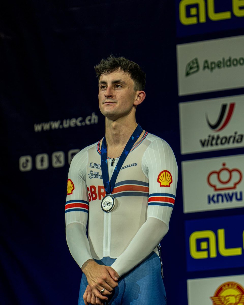 2nd in Europe….🥈
.
A picture that tells a thousand words. Happy with my race last night upon reflection. Lots of positives to take going forward into the rest of 2024, with fuel added to the fire. A good way to start but silver has never felt so sore 🥴 #1066 #europeanchamps