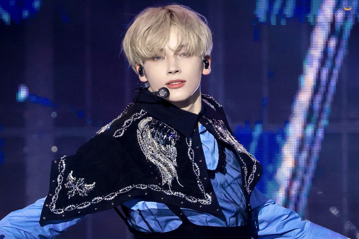 Eggtart0814's tweet photo. 240110 CCMA

👑

#휴닝카이   #HUENINGKAI   
#투모로우바이투게더   #TXT 
#TOMORROW_X_TOGETHER https://t.co/NF5GKunrpY
