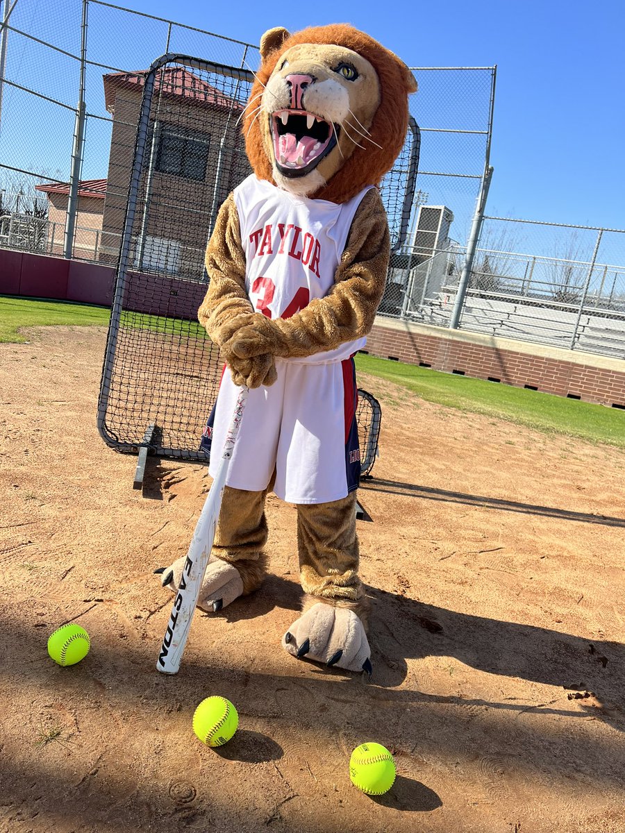 vypehouston's tweet photo. Great Day at Alief ISD with the Lions 🦁, Bears 🐻 and Rams 🐏 

#vypecampus @AliefHastingsHS https://t.co/vs7oTMzn0F