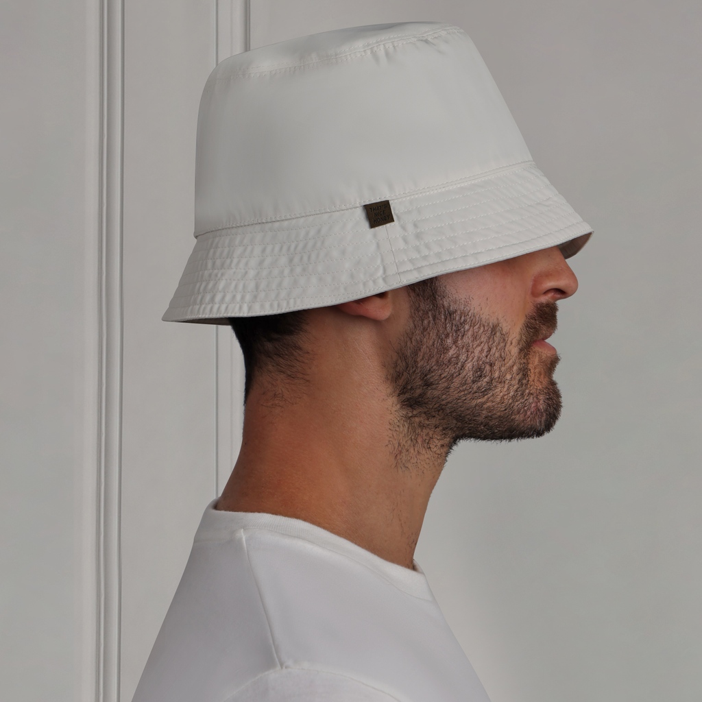 Our golf-inspired bucket hat is the trendsetter's choice for both the golf course and urban adventures. Click the link in bio to make a statement, on and off the green.

#thatsnicehoney
#playyourbest
#itsalifestyle
#hideokibespoke
#ping
#golf
#golffashion
#hideoki
#fashion