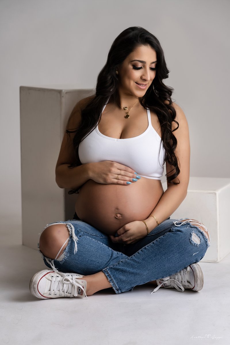 HeatherGappi's tweet photo. Capturing the essence of shared joy and anticipation, our maternity sessions reflect the elegance of unity—the story of two hearts beating as one in anticipation of the new chapter ahead.⁠
⁠
Book Now:⁠
📩  info@heathergappi.com⁠
☎️ (248)798-6591⁠ https://t.co/R74uv6c9e2