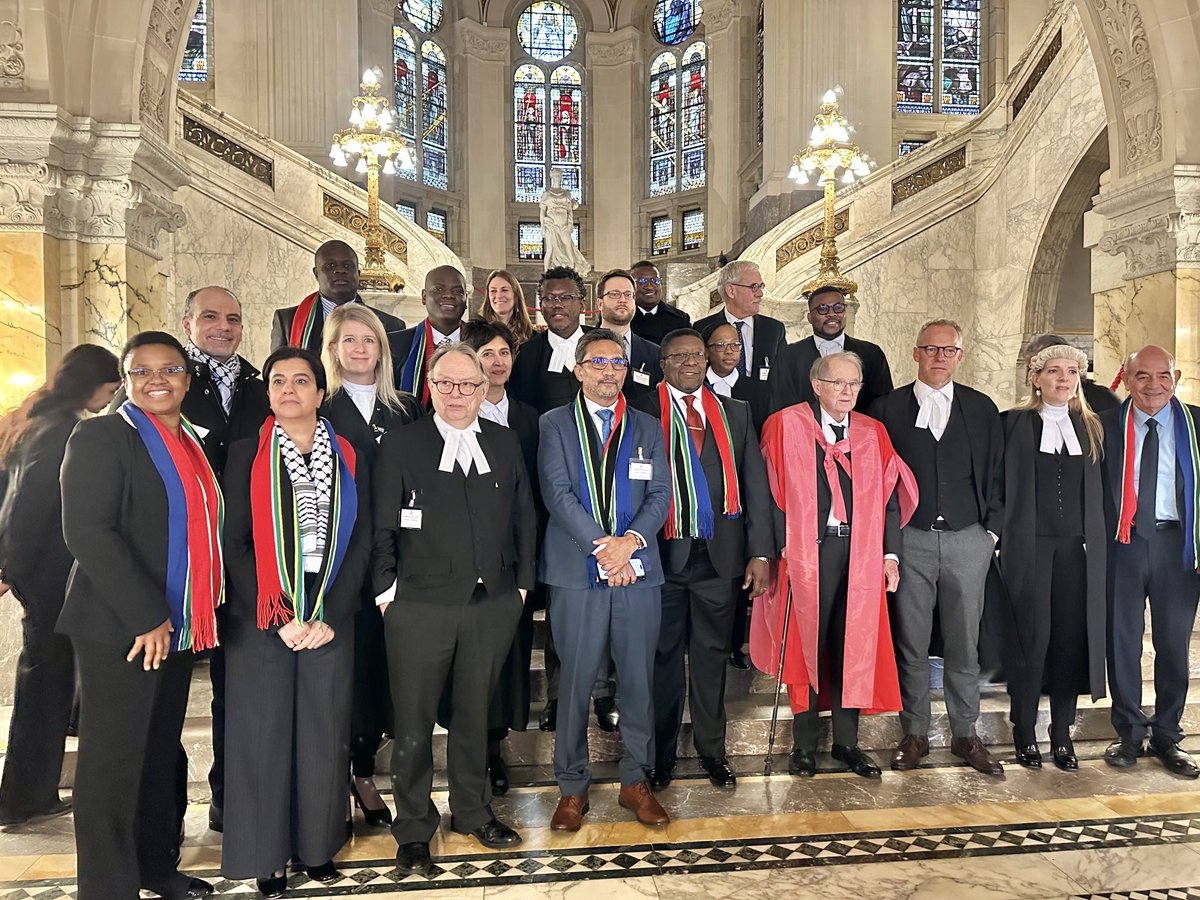 ThuliMadonsela3's tweet photo. Diversity is a super power for us as South Africans and when we leverage it, adding a dollop of Ubuntu, magic happens #ICJ #RSAvIsrael 🇿🇦 https://t.co/L4vpg3Itxc